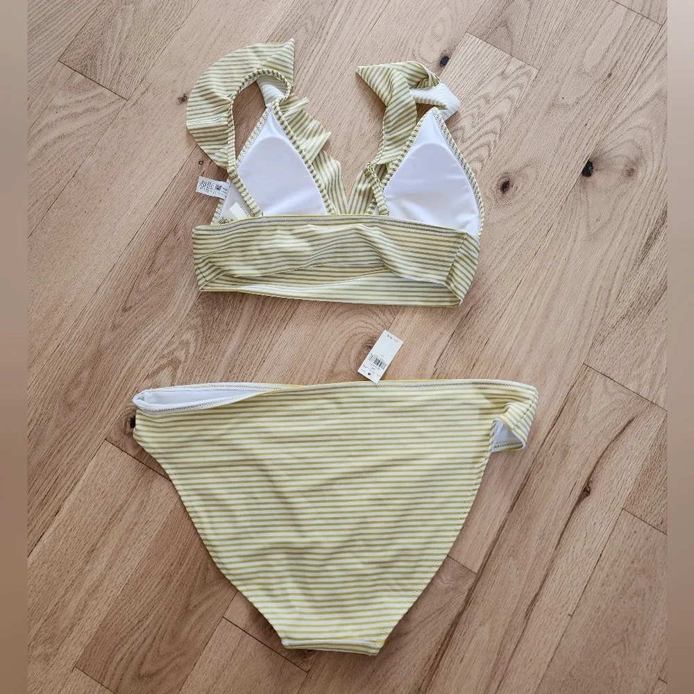 Aerie Green Ruffled Medoum Too and Bottoms Large Striped Bikini Set New WithTag
